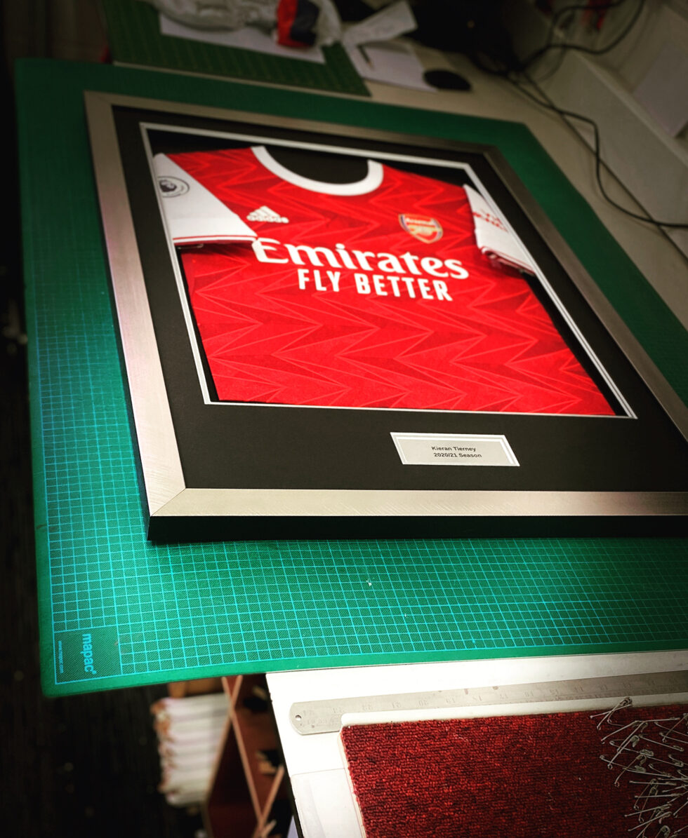 football-shirt-frames-the-shirt-framing-service